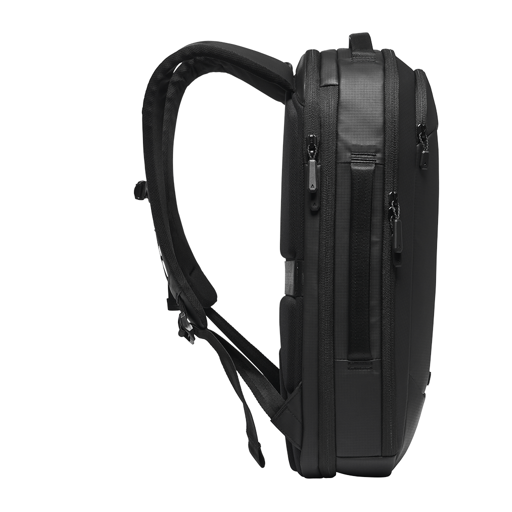 Nomatic Black RS 15L Backpack